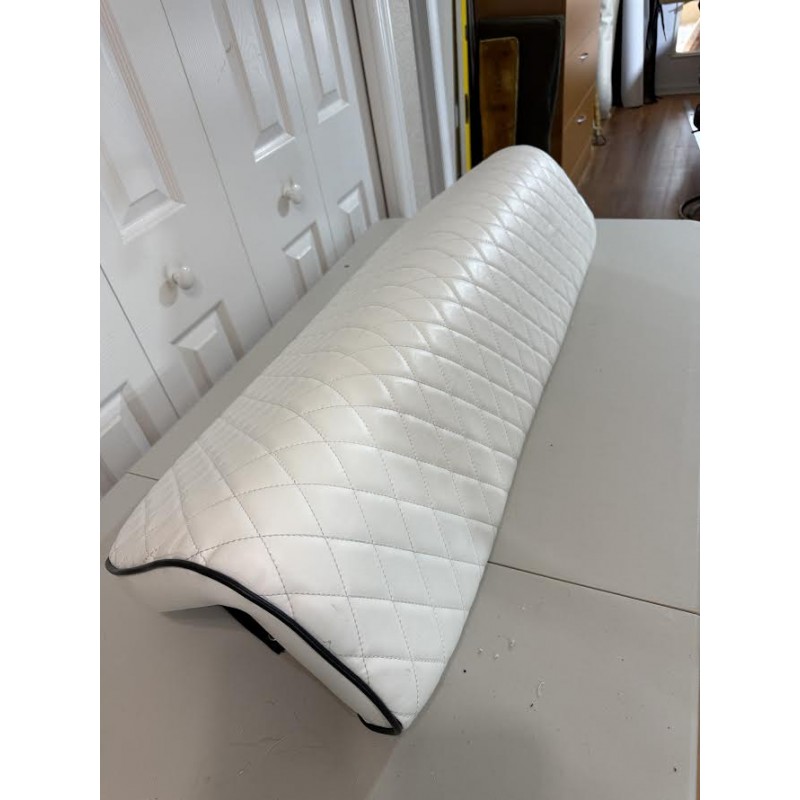 Oval Floats with Eyelets Blanc