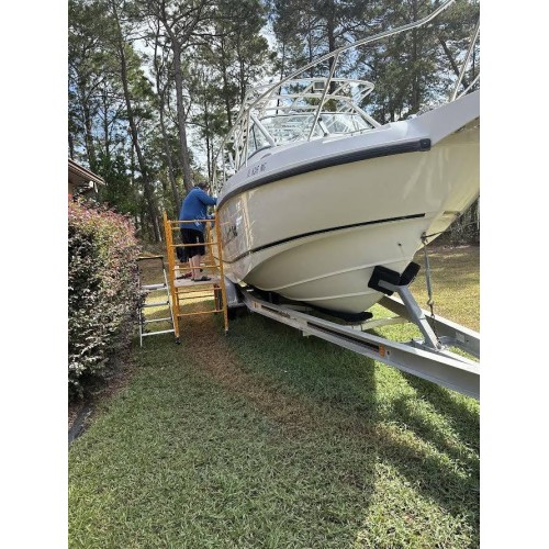 BOSTON WHALER 26 FOOT OXIDATION REMOVAL