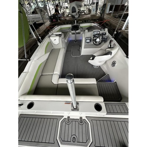 CUSTOM DECK BOAT SEATS